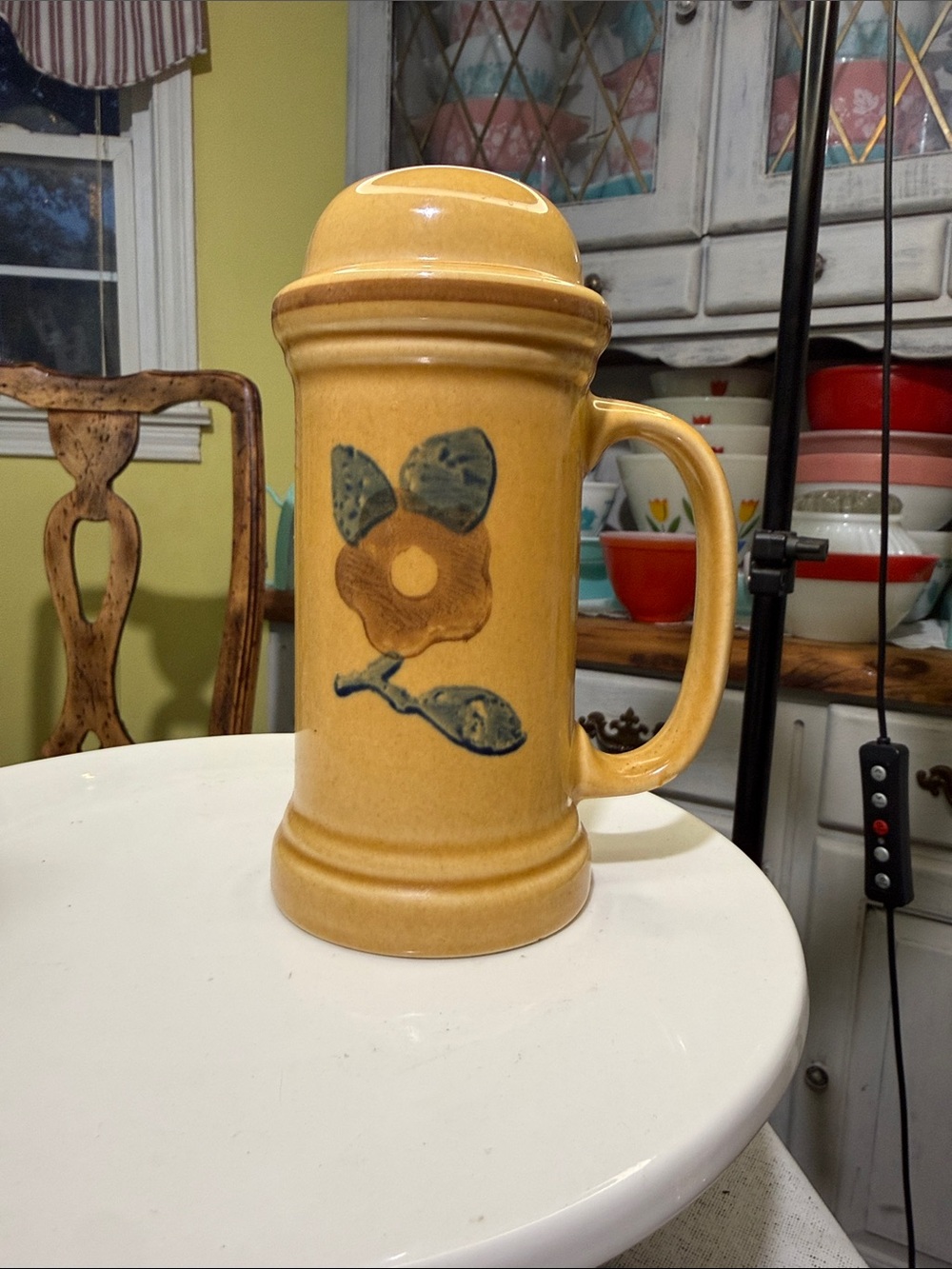 vintage Pfaltzgraff "America" pattern handled spice shaker